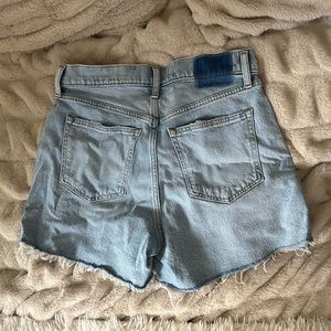 Abercrombie mom shorts